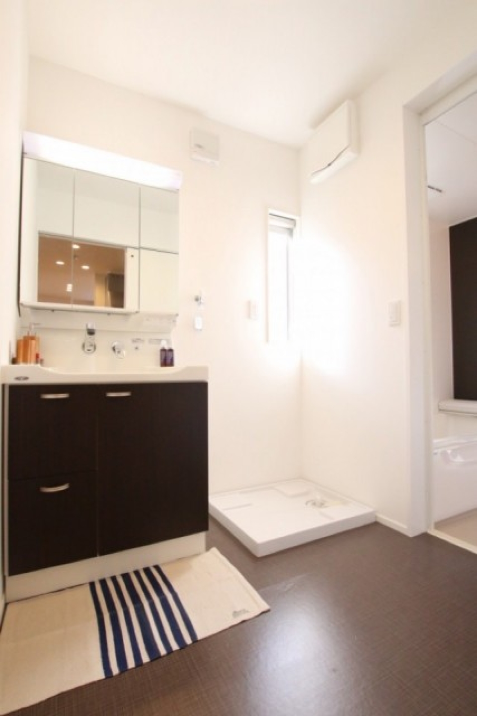 脱衣所だってお風呂だってラグジュアリ。