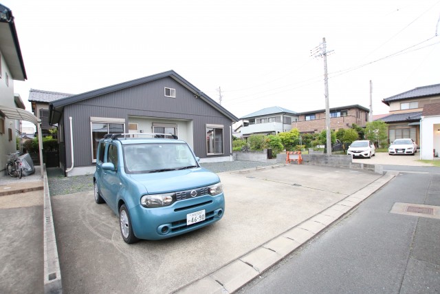 家前駐車スペース