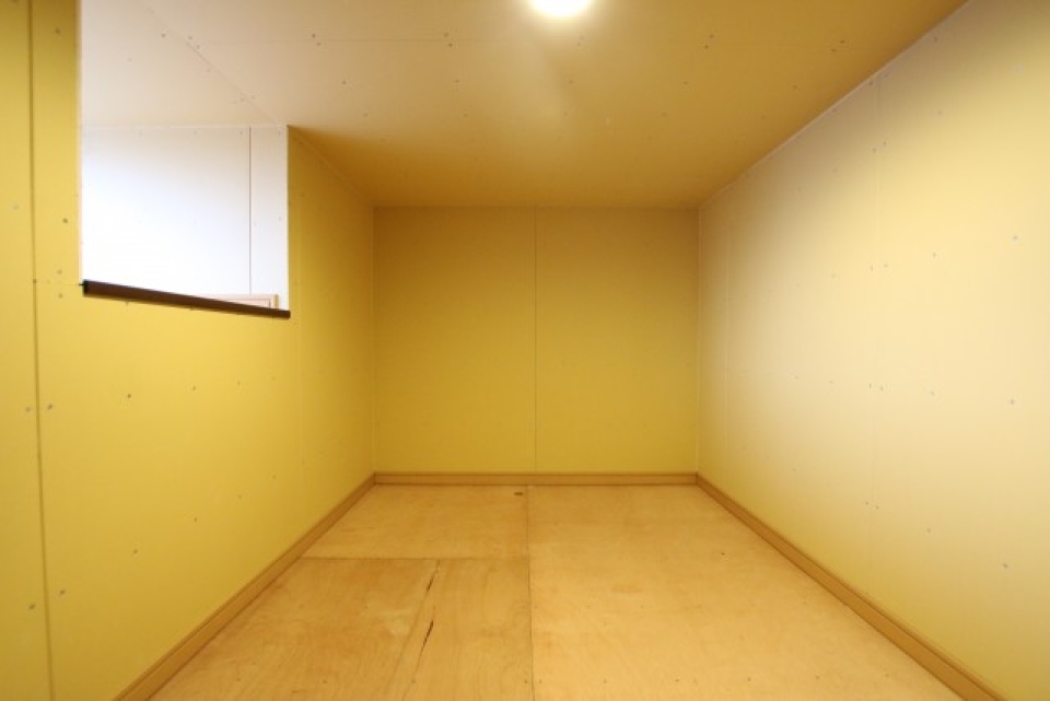 小屋裏収納のようす。