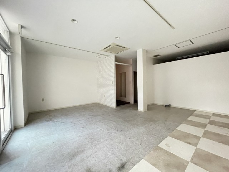 飲食店や、テイクアウトの店舗、サロン系も行けそうです