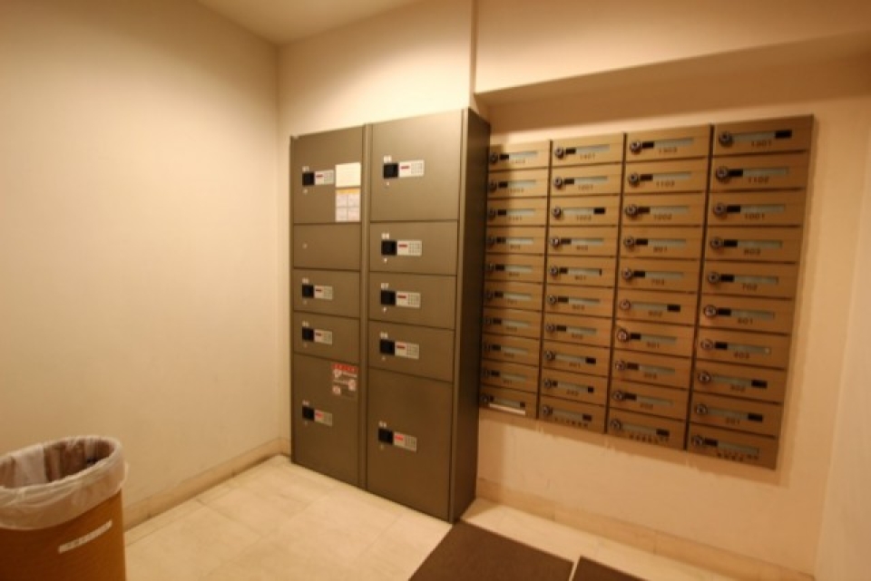 宅配ボックスもあるので不在時も安心。