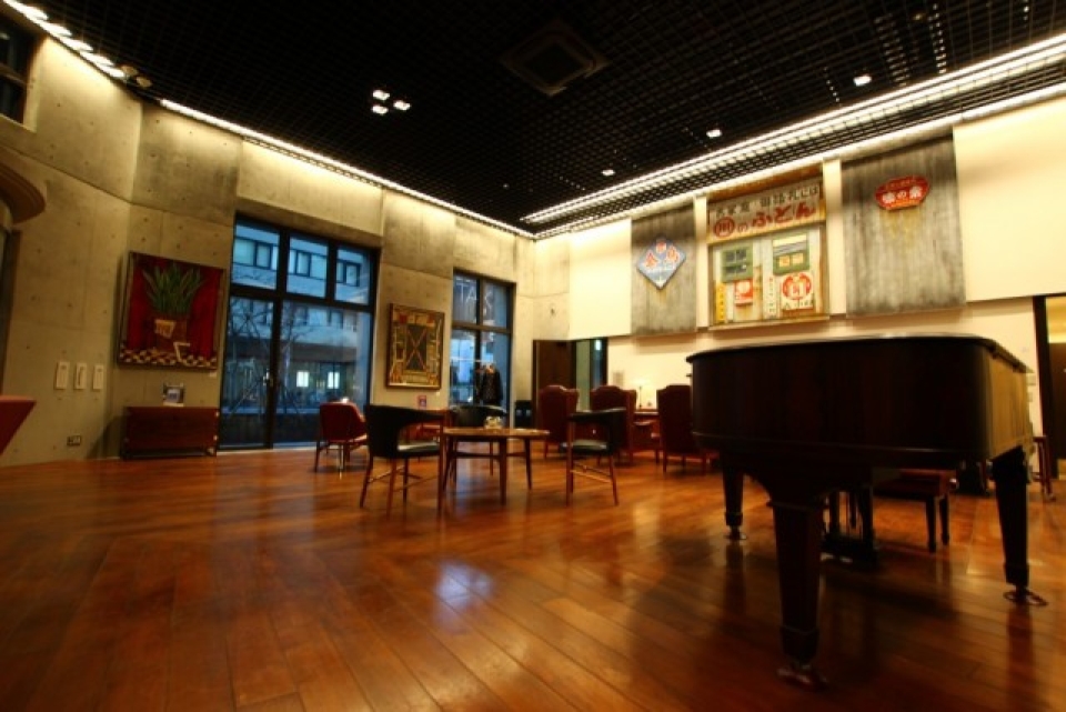 ラウンジは高級感があります。