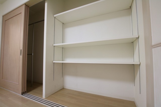 収納バッチリなクローゼットも完備。