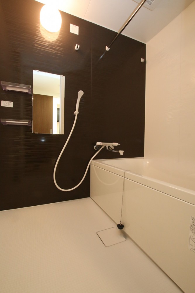 浴室乾燥機付きのお風呂。