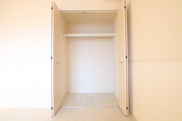 こちらも収納付きです。