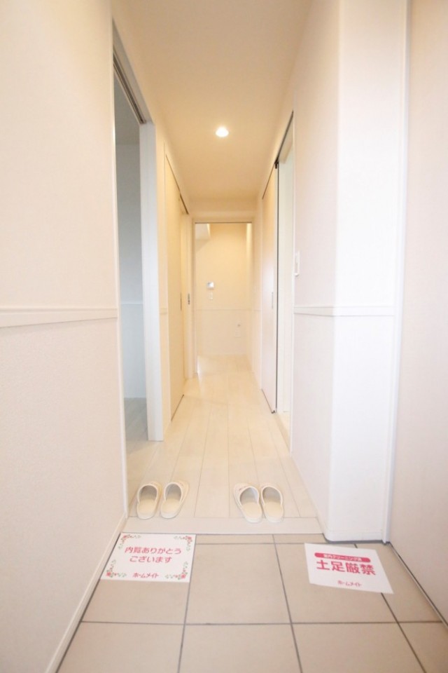 玄関。シューズクローク。