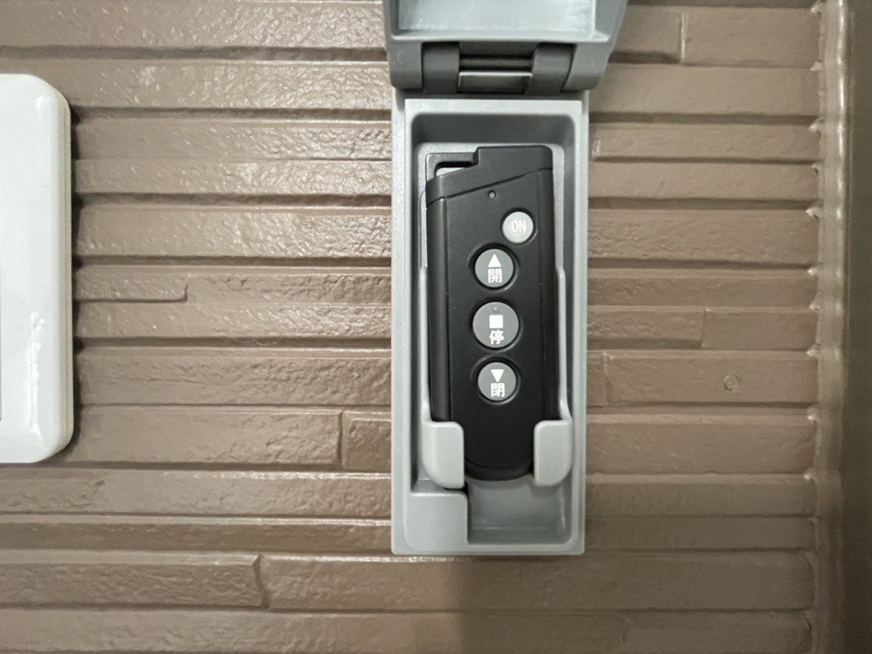 電動式シャッターです