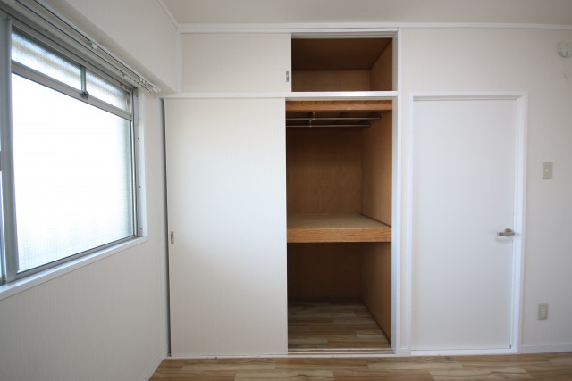 こちらも収納が付いています。