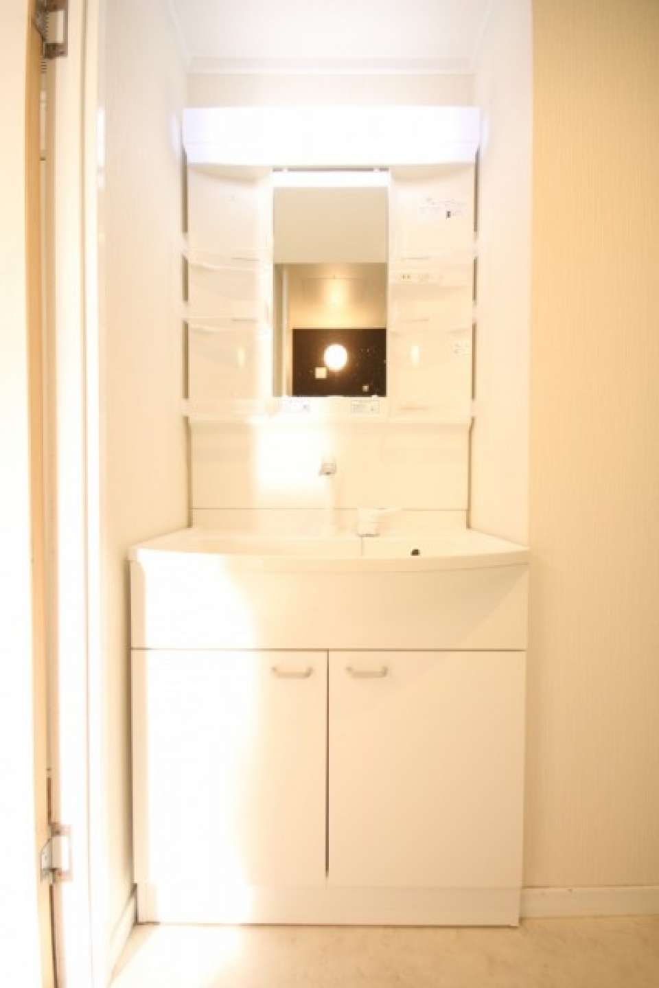 清潔感のある洗面台。