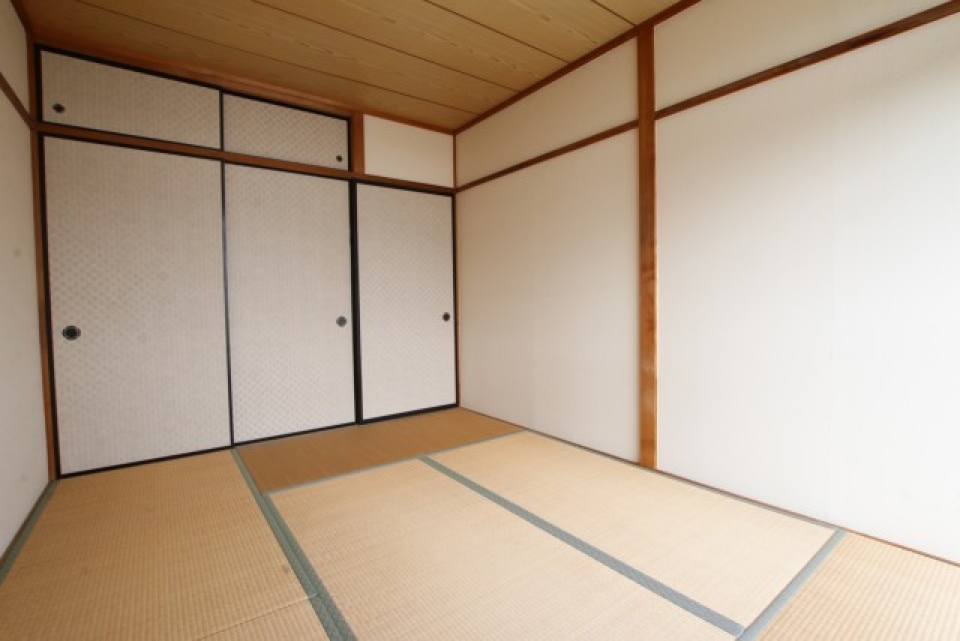 和室6帖。押し入れが付いています。