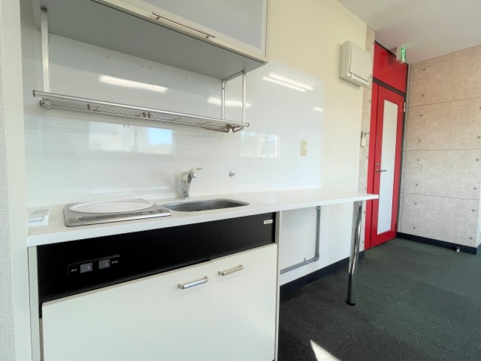 作業台とIHがついていて便利