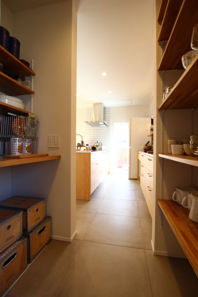 パントリーに食材をいっぱい