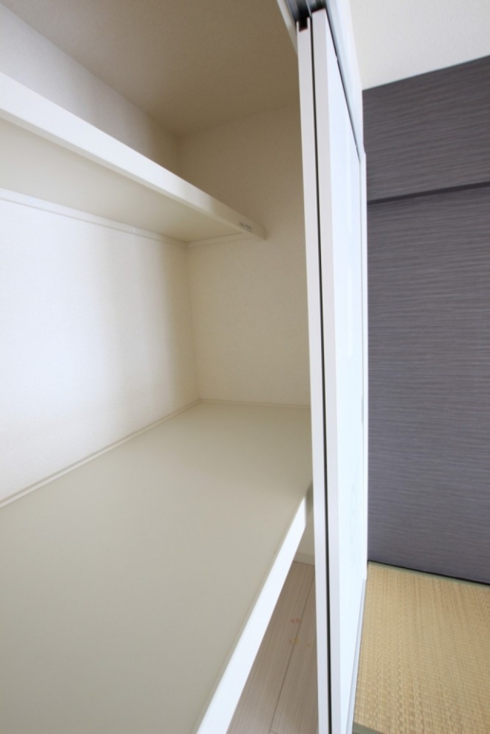 3畳分、来客時にも子供の遊び場にも使えて便利