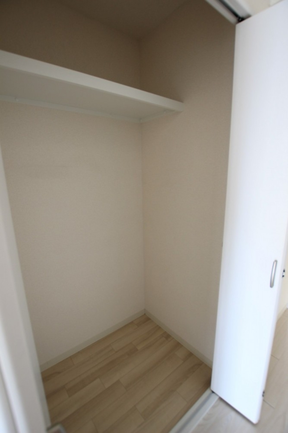 廊下の収納スペース。