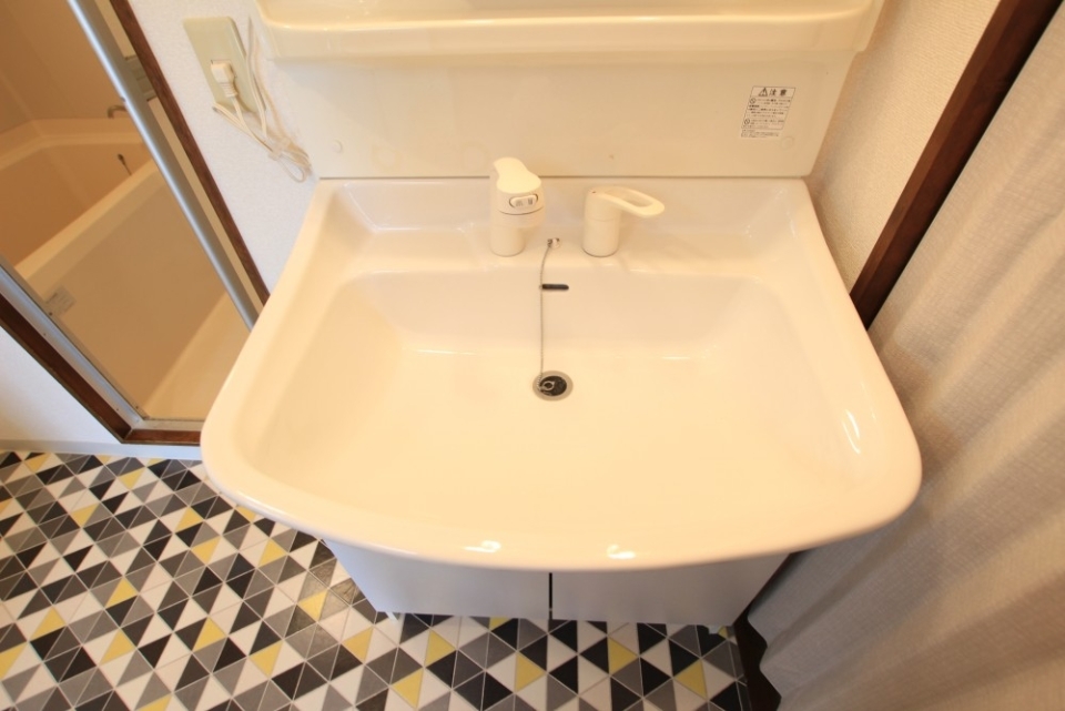 広々とした洗面台。