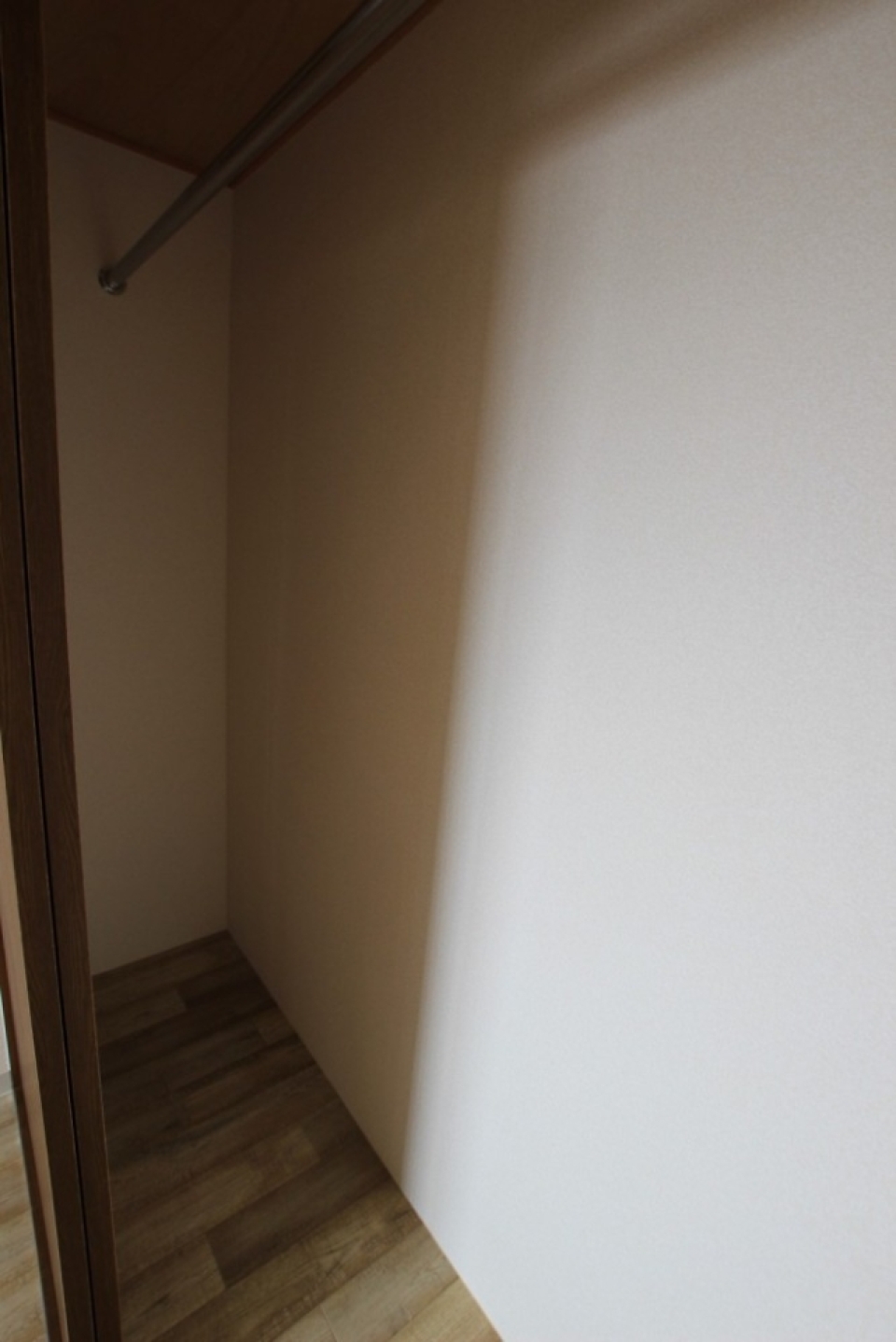 洋室4.5帖のクローゼット。