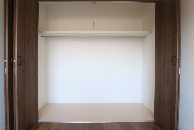 クローゼットはこんな感じ。