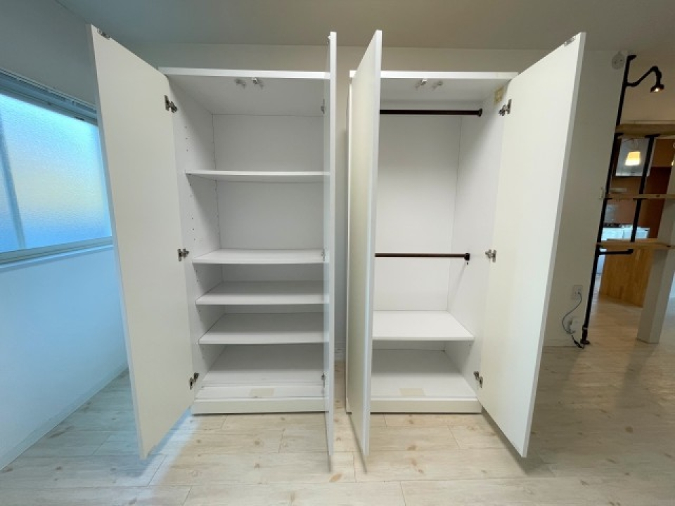 こちらが可動式の収納です。