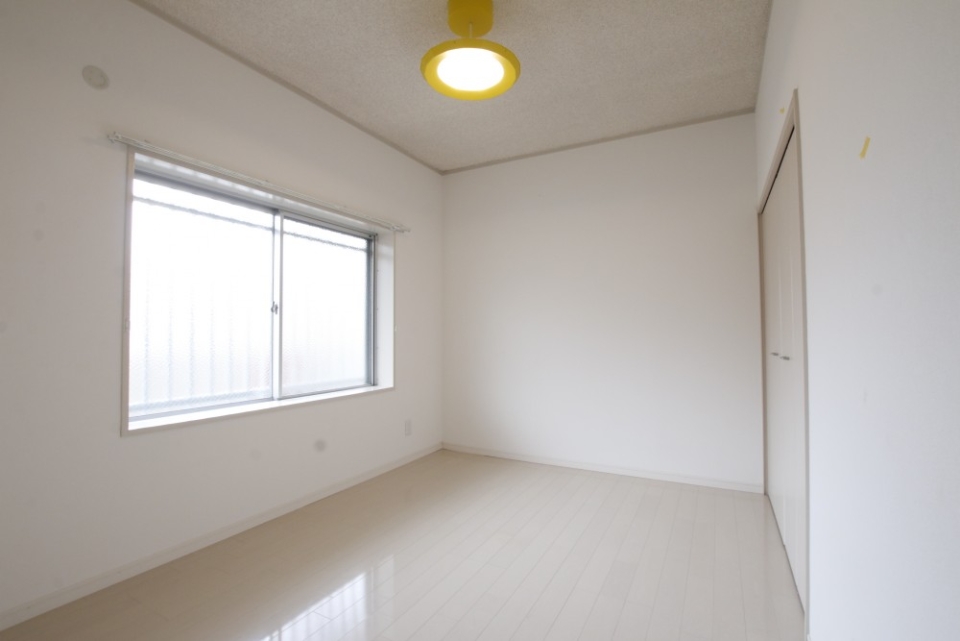 黄色いライトがアクセント♪