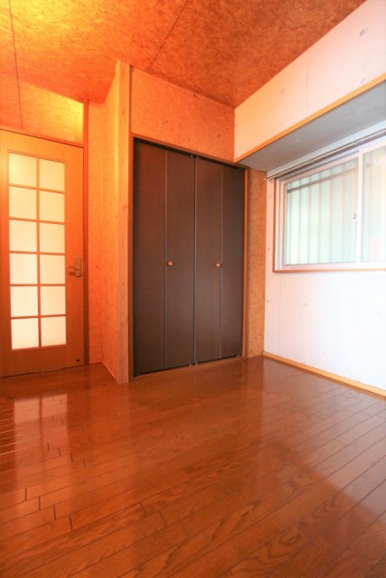 クローゼットがあります。