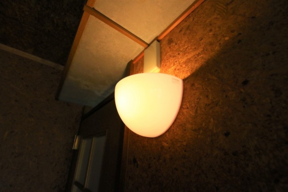 所々にライトが