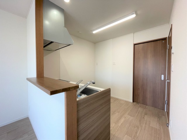 キッチンは会話が弾むカウンタータイプです♪