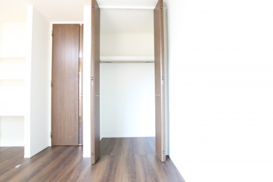 こちらがクローゼットです。