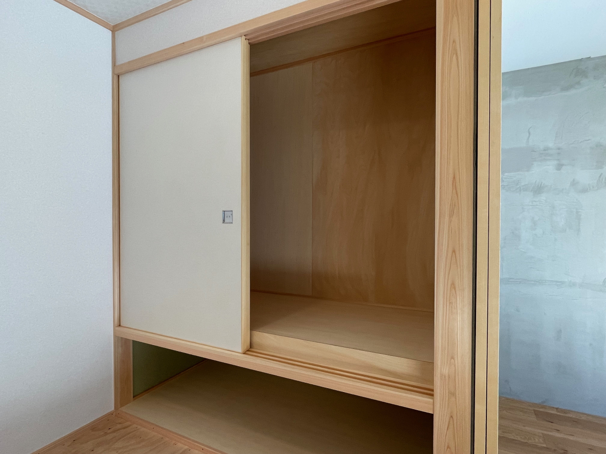 押入収納があります