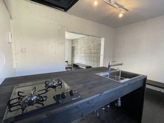 料理のしやすさもバッチリ！2口コンロです！