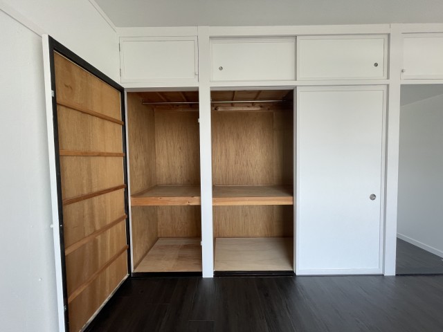 こちらも収納付き！