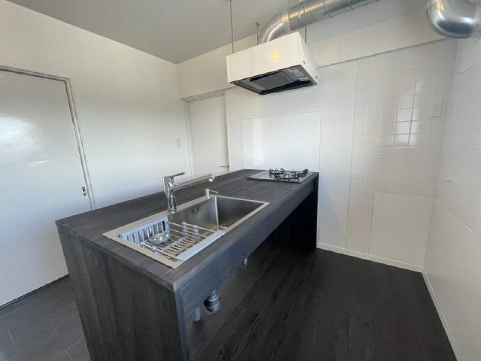 使い勝手が良さそうなシステムキッチン。