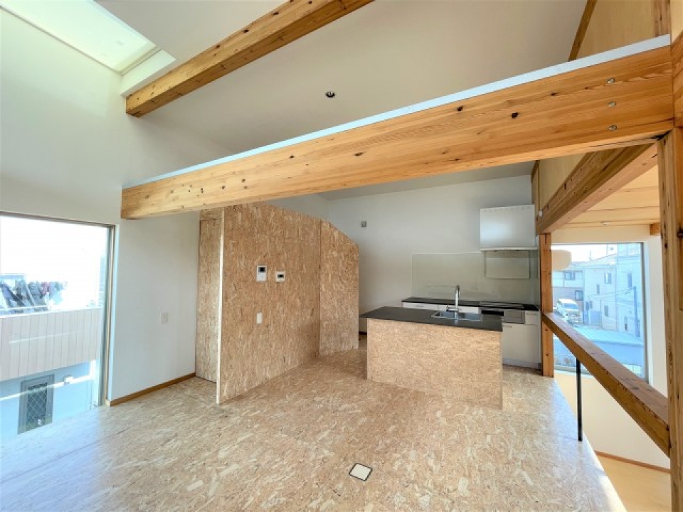 あらゆる場所から自然光を取り入れた、光に包まれた暮らしのご提案です