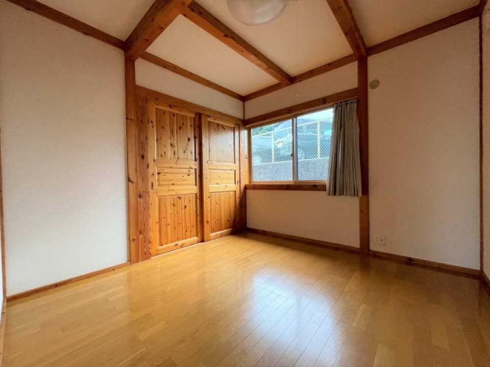 2F　4.5帖洋室。