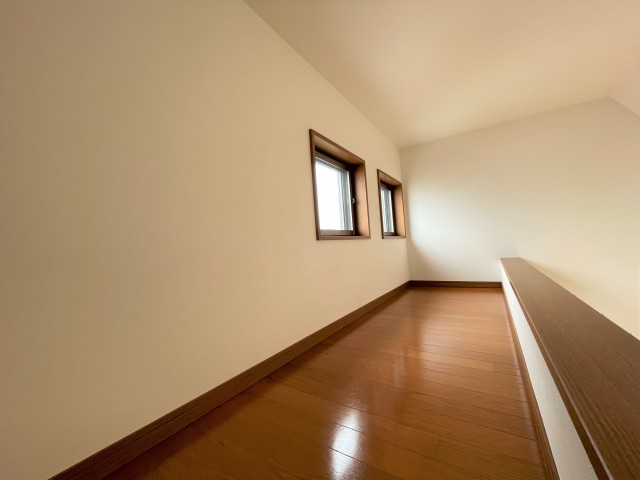 ロフト部分への収納も可能です！