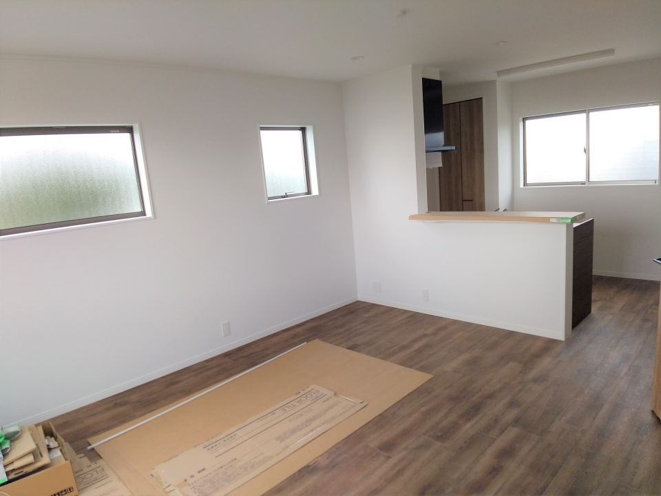 大きなキッチンの16帖LDK。