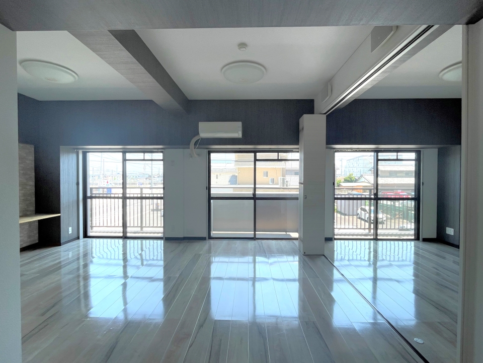 南向きに窓が3つも！！