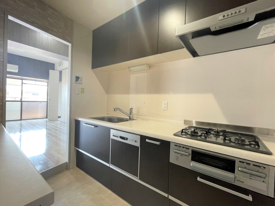 収納棚充実！！