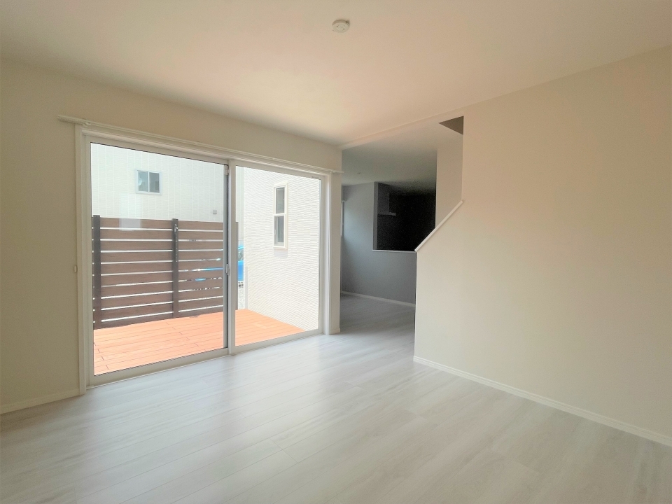 16帖のLDK！奥にキッチンがあります