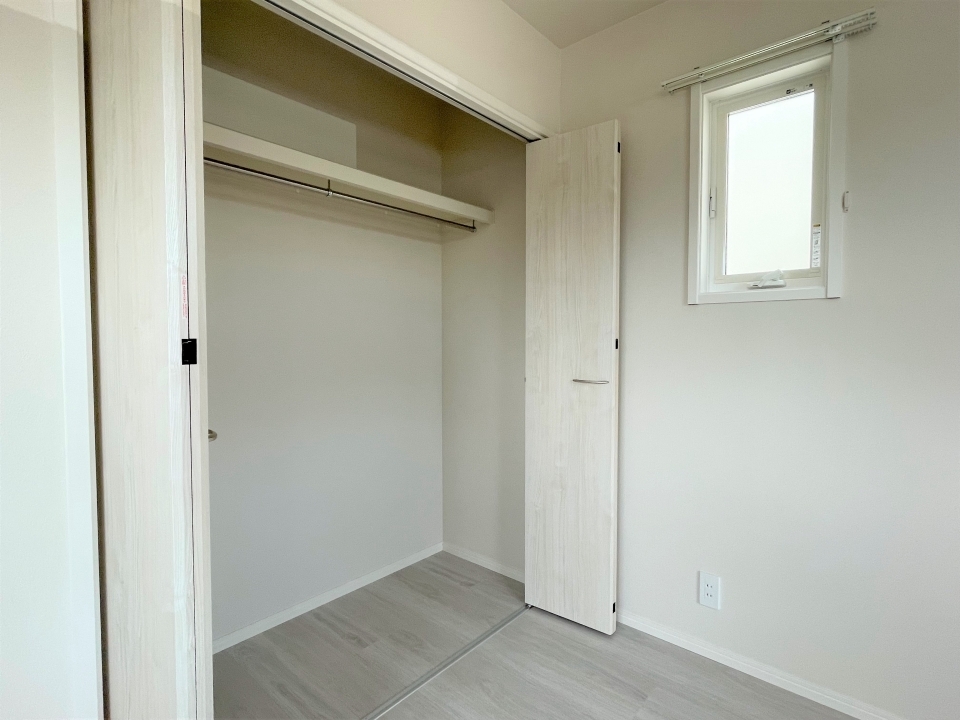 全洋室にクローゼット付きです！