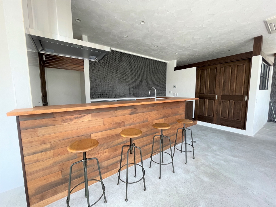 カフェさながらのカウンターキッチン！