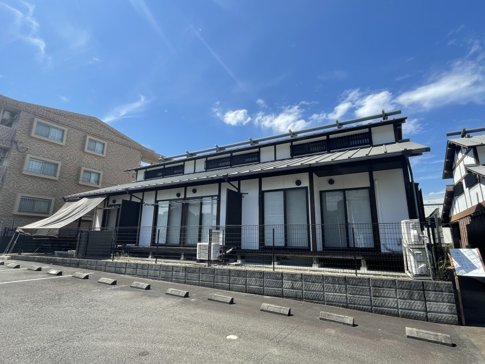 建物外観。見るからに目を引く外観です！