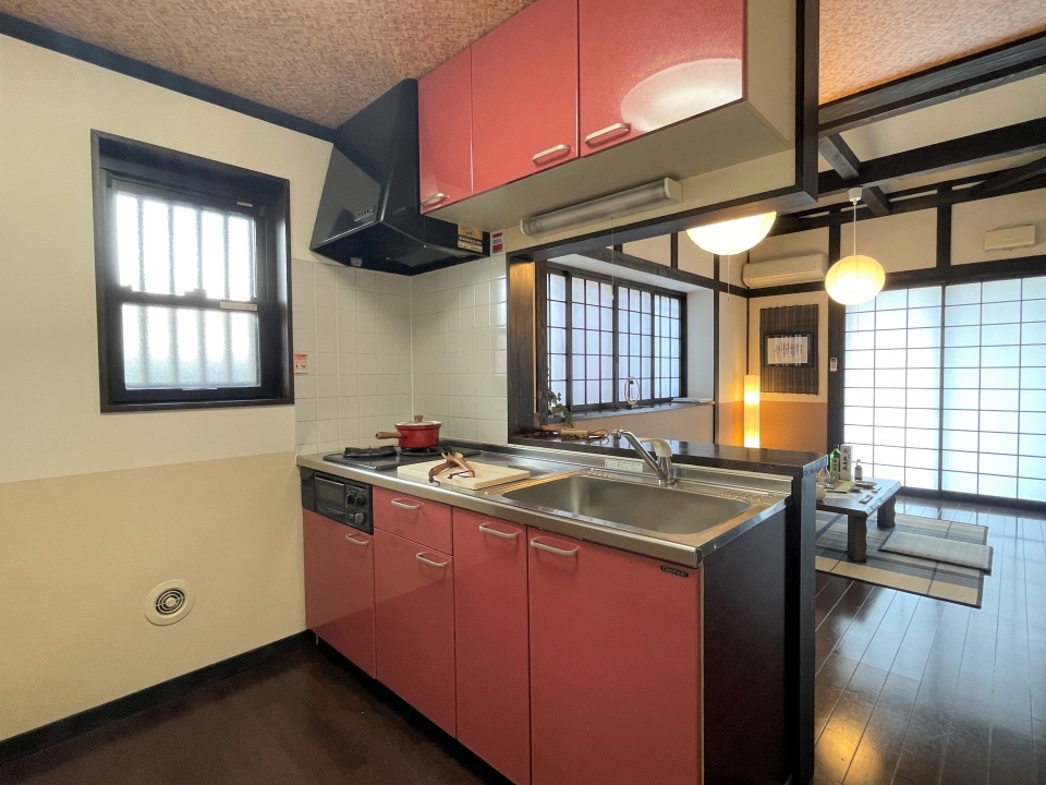 なんとピンク色のキッチンです！