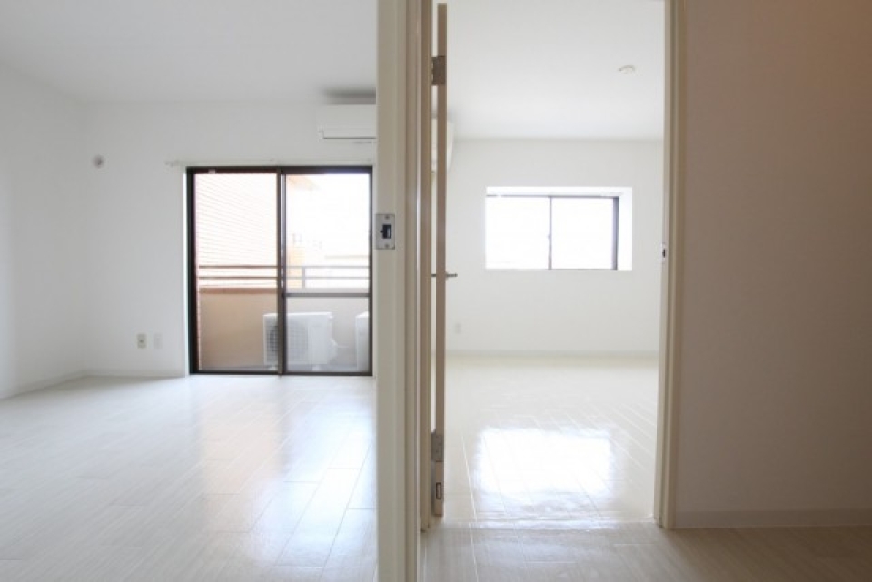 2室ある洋室は共に北面にある。