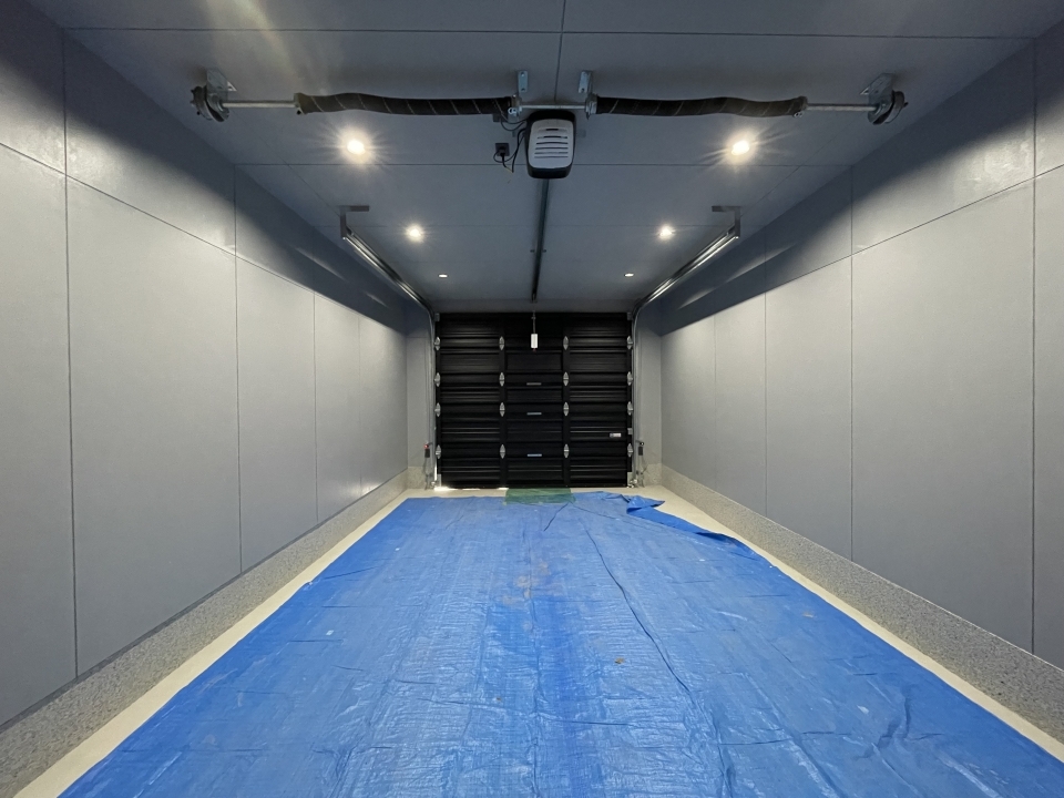 1F　大きなガレージ！