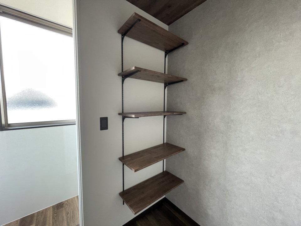 既設の棚も可愛い♪