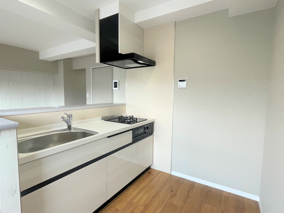 キッチンスペース。広々でゆとりもあります