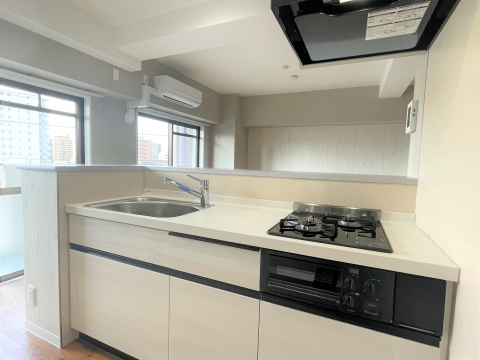 2口コンロ＋グリル付きでお料理も捗ります