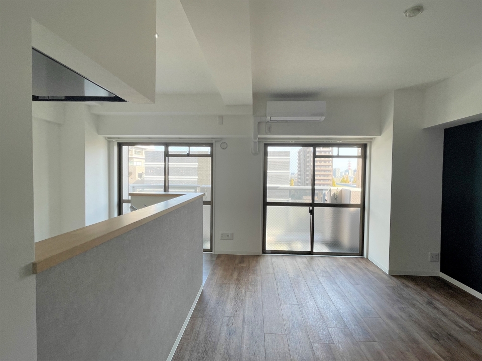 窓が大きく2つあるので開放感抜群です