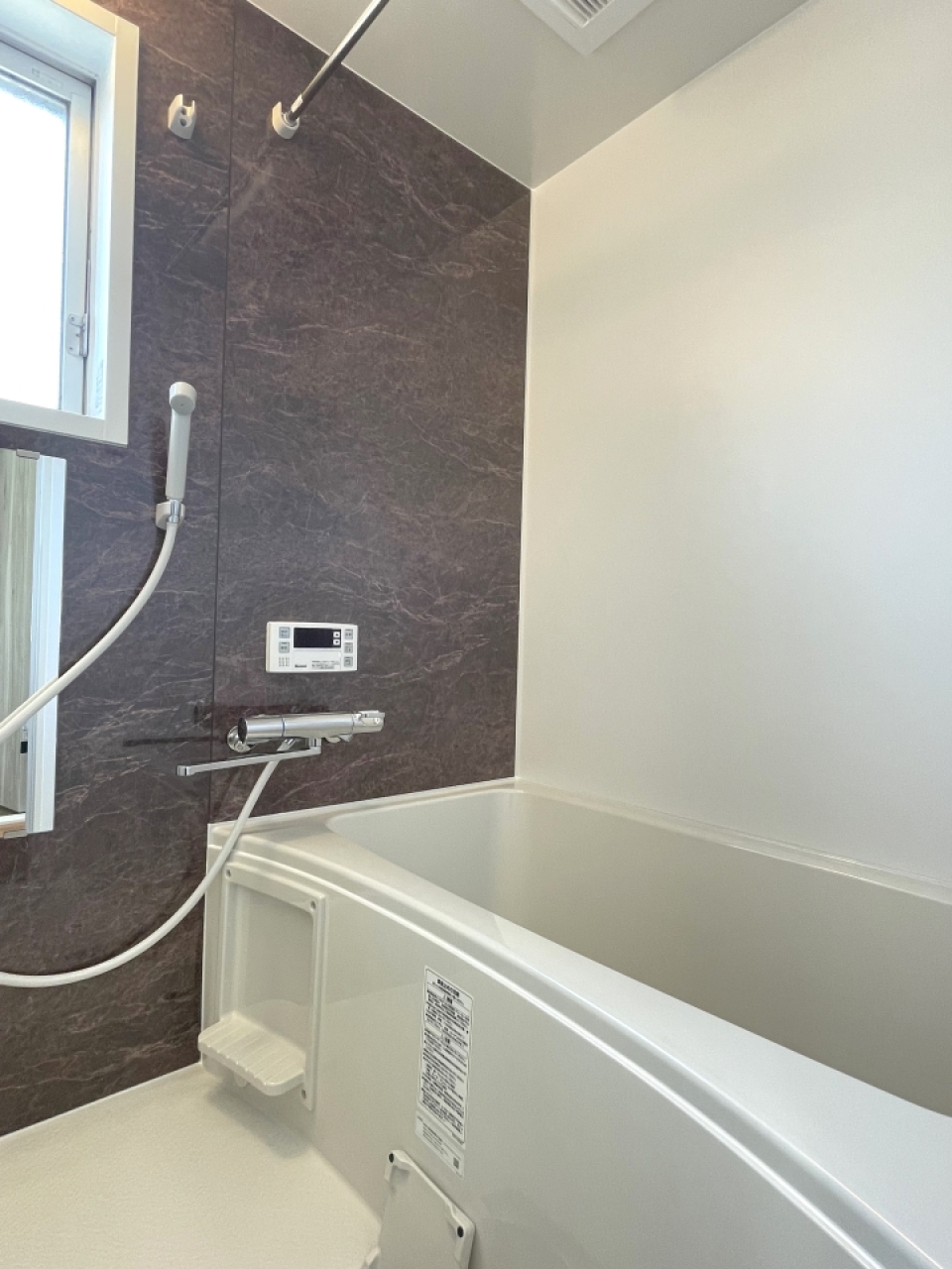 窓付きで明るいお風呂