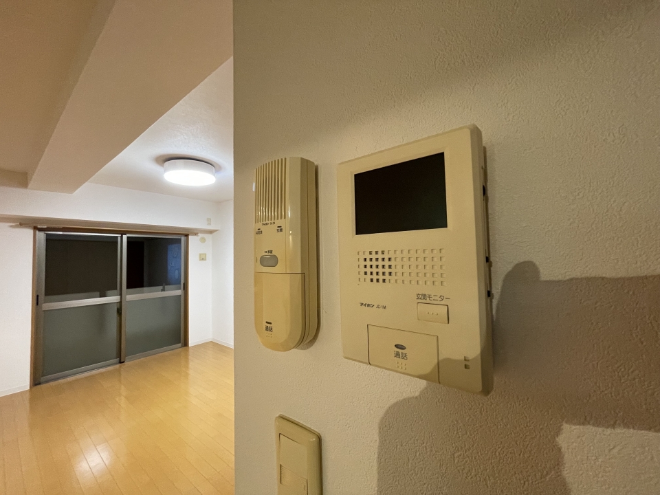 TVモニターインターフォンでオートロックを解除できる